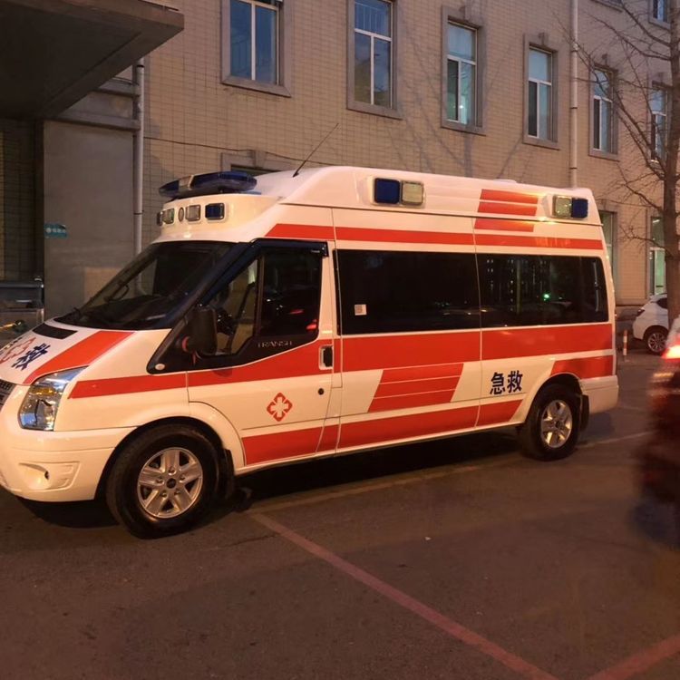 怀化夜间租赁救护车护送病人转院：安全转运的 8 大核心注意事项